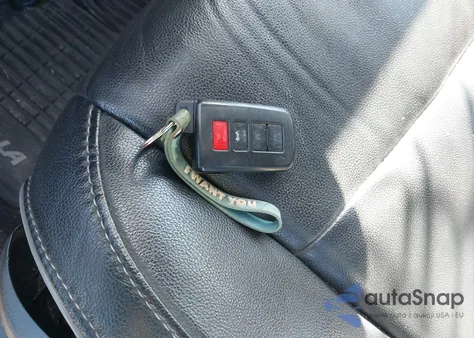 2015 Toyota Corolla S Premium из США, поврежденный, VIN 2T1BURHE8FC294912